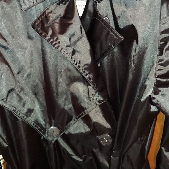 R Z R black coat - Picture 3 of 8